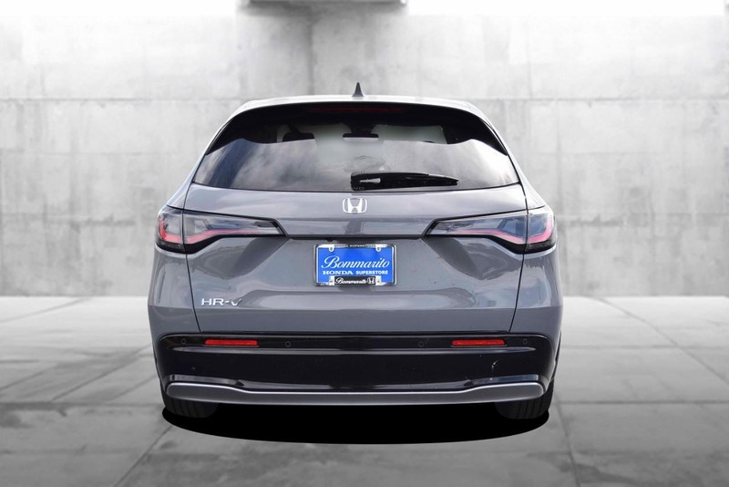 Honda HR-V Vehicle Full-screen Gallery Image 6