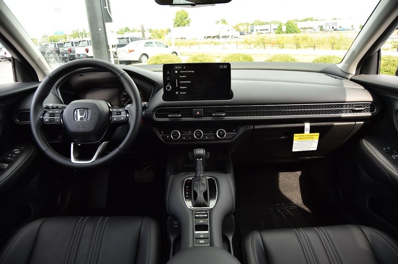 Honda HR-V Vehicle Full-screen Gallery Image 7