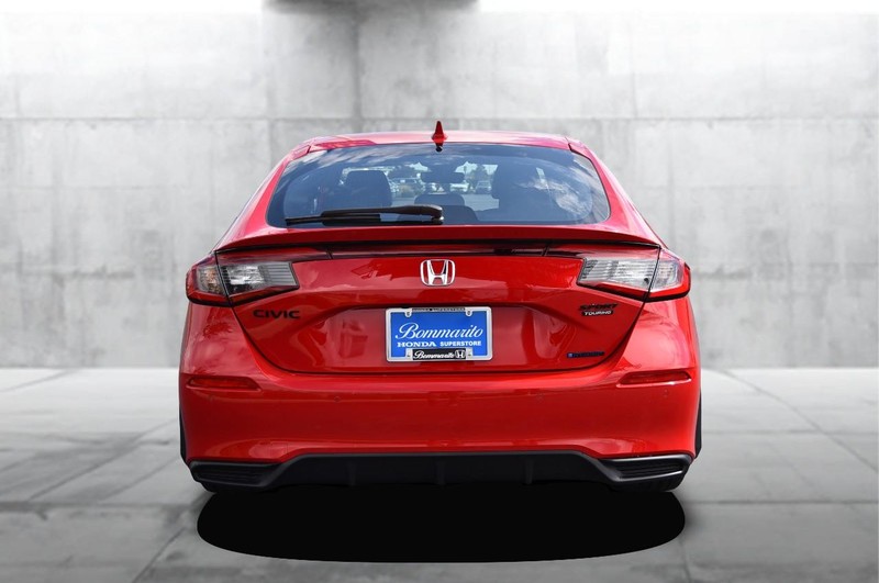 Honda Civic Hatchback Hybrid Vehicle Image 06