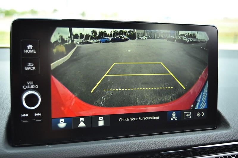 Honda Civic Hatchback Hybrid Vehicle Image 12