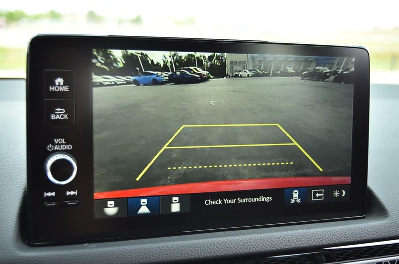 Honda Civic Hatchback Hybrid Vehicle Image 13