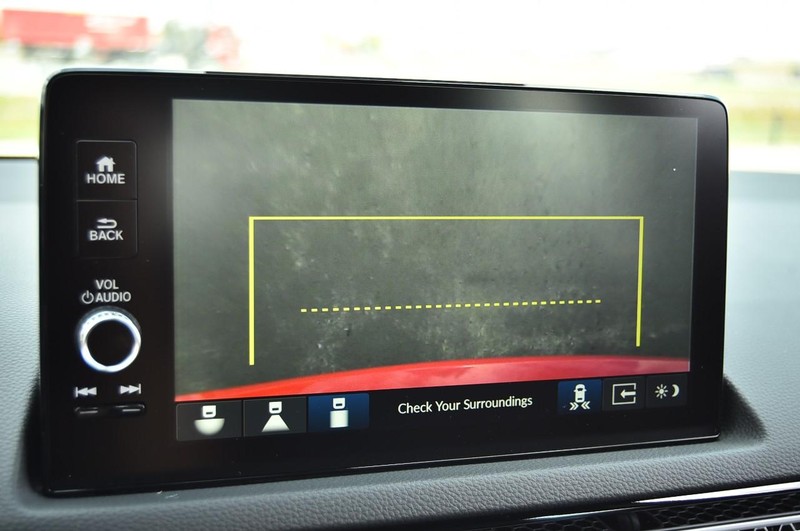 Honda Civic Hatchback Hybrid Vehicle Image 14