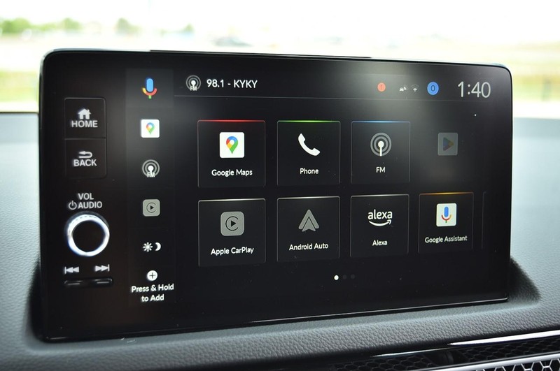 Honda Civic Hatchback Hybrid Vehicle Image 15