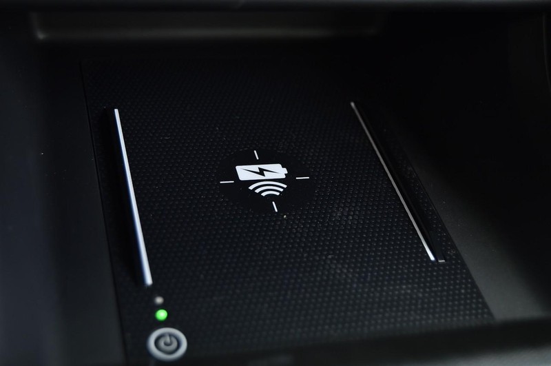 Honda Civic Hatchback Hybrid Vehicle Image 18