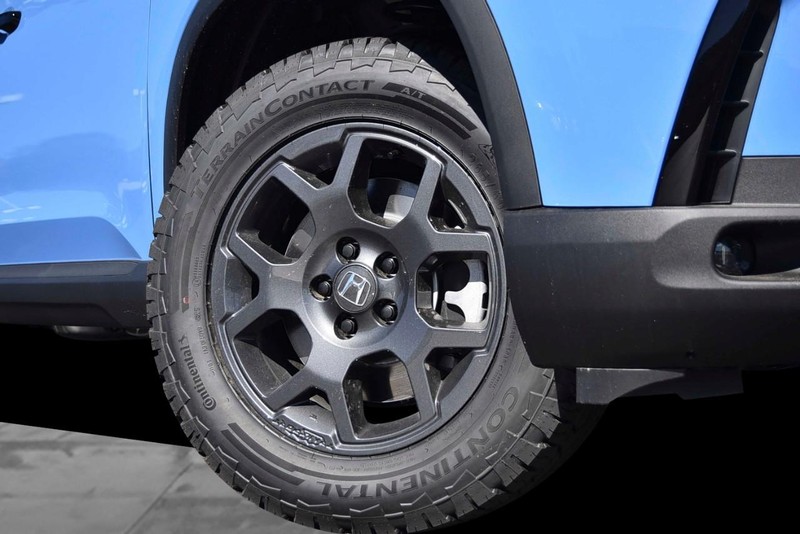 Honda Pilot Vehicle Full-screen Gallery Image 3