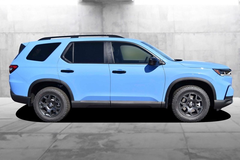 Honda Pilot Vehicle Full-screen Gallery Image 5