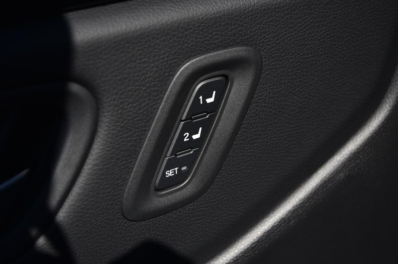 Honda Pilot Vehicle Full-screen Gallery Image 9