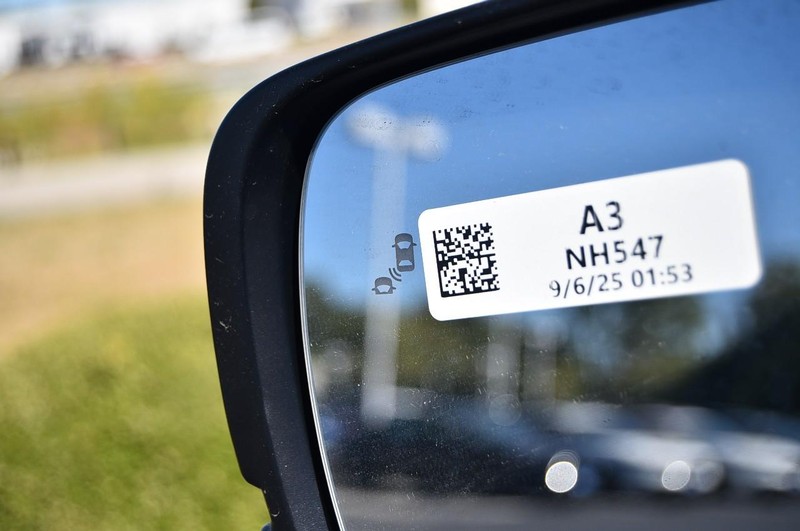 Honda Pilot Vehicle Full-screen Gallery Image 10