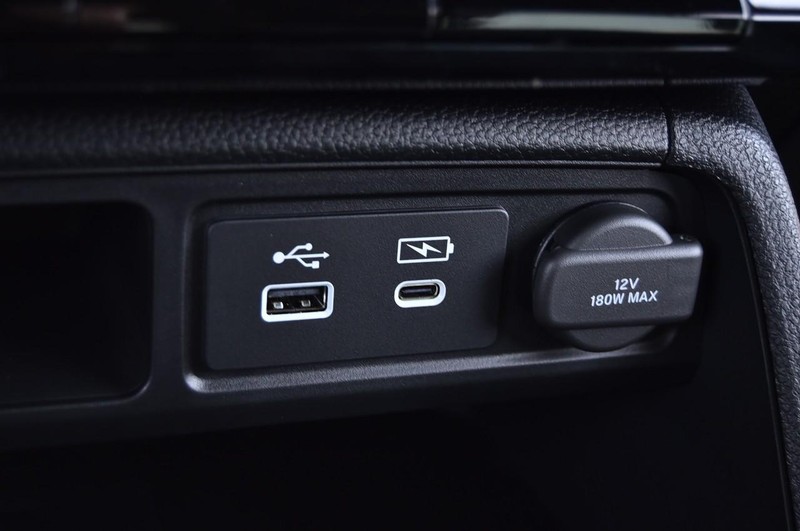 Honda Pilot Vehicle Full-screen Gallery Image 19