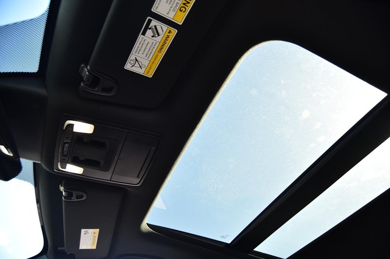 Honda Pilot Vehicle Full-screen Gallery Image 26