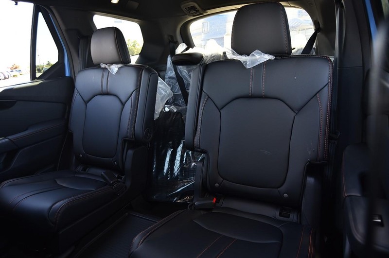 Honda Pilot Vehicle Full-screen Gallery Image 27