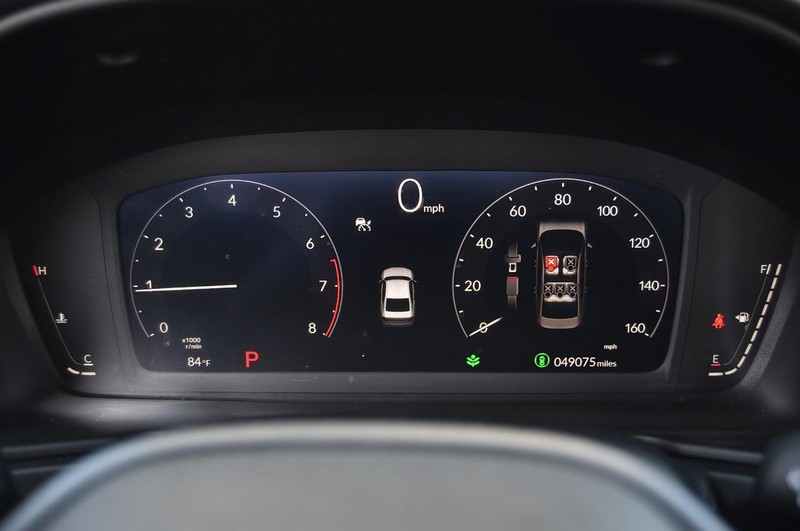 Honda Accord Sedan Vehicle Full-screen Gallery Image 10