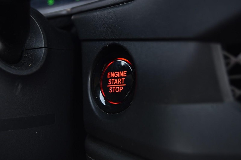 Honda Accord Sedan Vehicle Full-screen Gallery Image 18