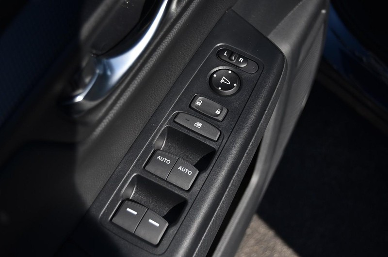 Honda CR-V Hybrid Vehicle Image 08