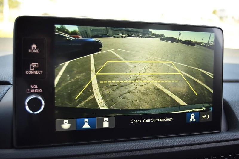 Honda CR-V Hybrid Vehicle Image 13