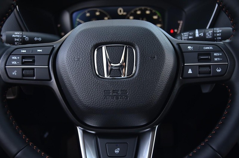 Honda CR-V Hybrid Vehicle Image 21