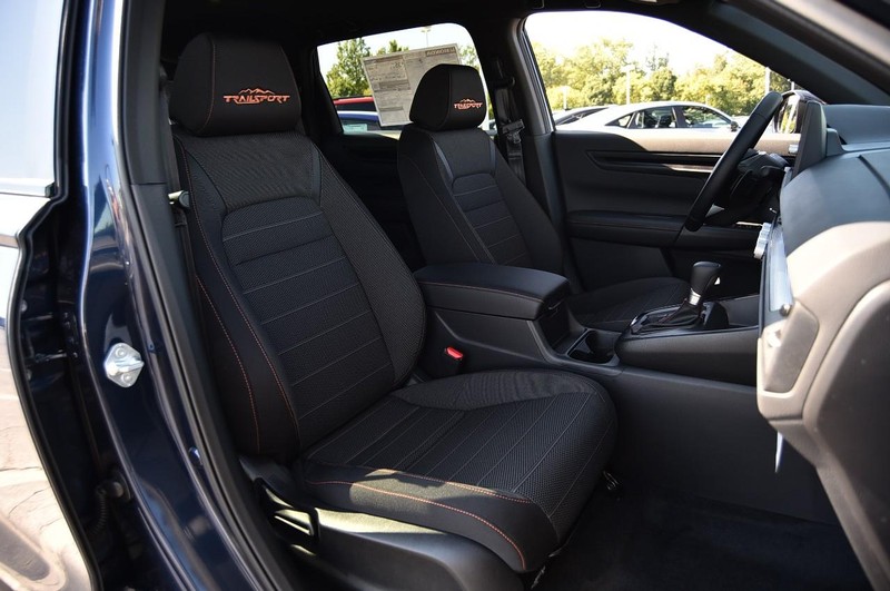 Honda CR-V Hybrid Vehicle Image 23