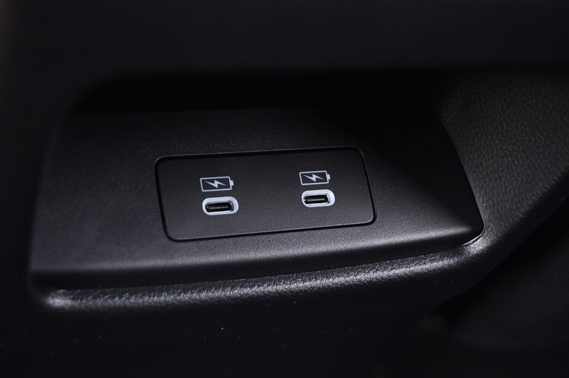 Honda CR-V Hybrid Vehicle Image 27