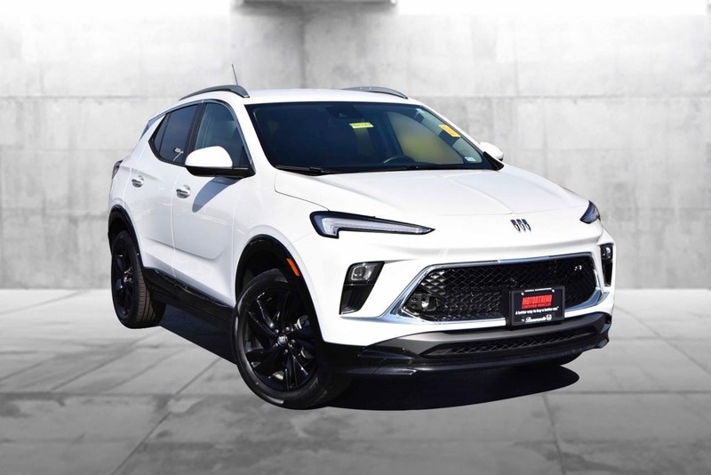 Buick Encore GX Vehicle Image 02