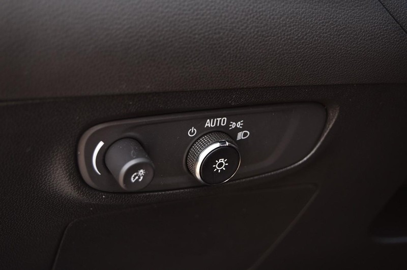 Buick Encore GX Vehicle Image 10