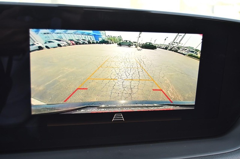 Buick Encore GX Vehicle Image 12