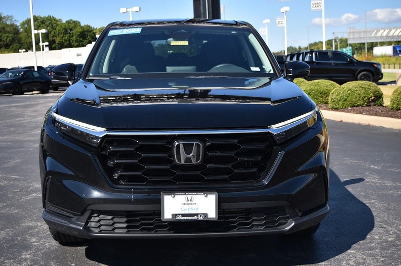 Honda CR-V Vehicle Full-screen Gallery Image 4