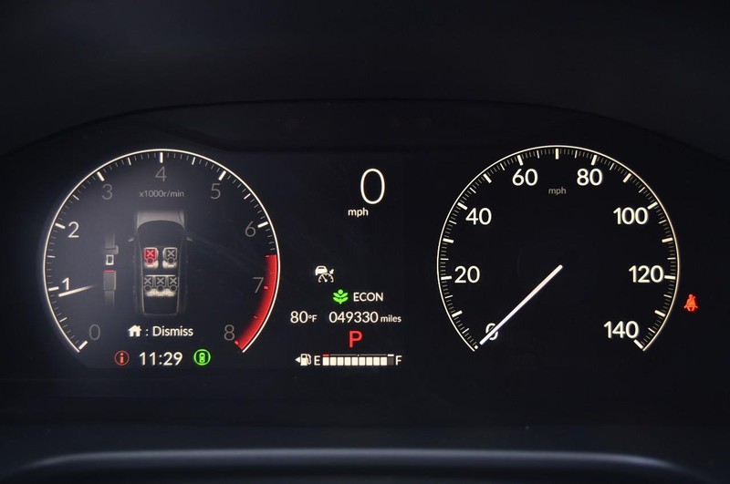 Honda CR-V Vehicle Full-screen Gallery Image 11