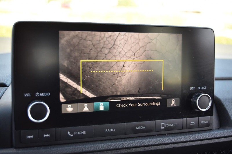 Honda CR-V Vehicle Full-screen Gallery Image 14