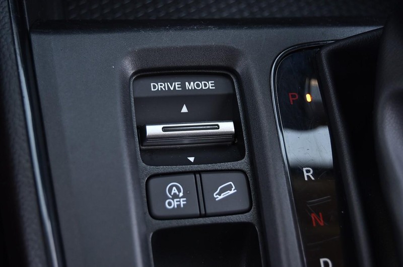 Honda CR-V Vehicle Full-screen Gallery Image 18