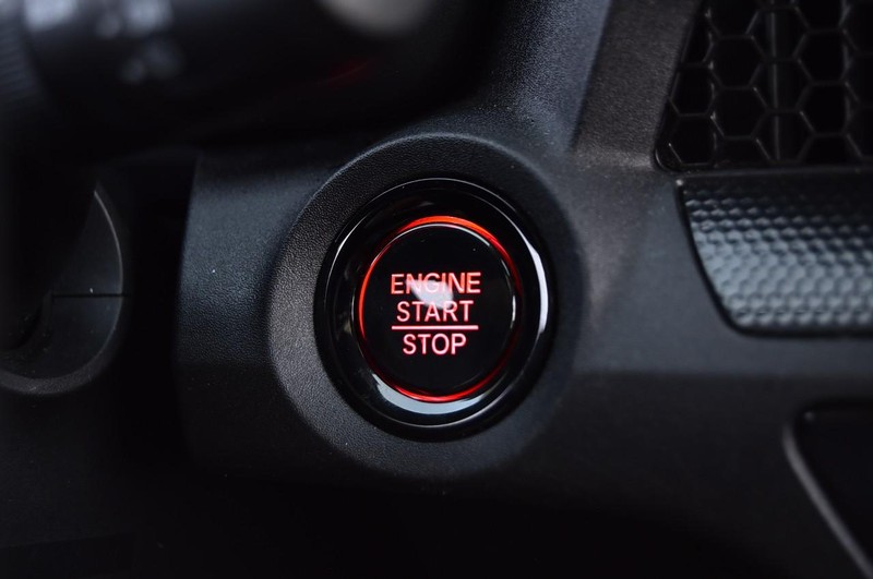 Honda CR-V Vehicle Full-screen Gallery Image 19