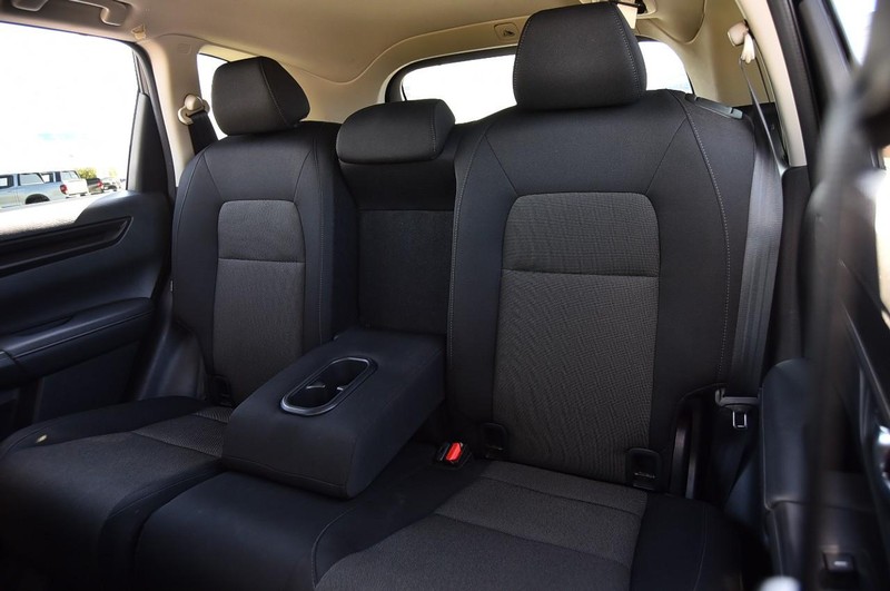 Honda CR-V Vehicle Full-screen Gallery Image 24