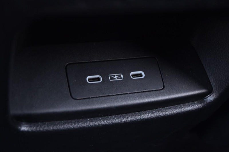 Honda CR-V Vehicle Full-screen Gallery Image 26