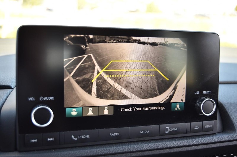 Honda CR-V Vehicle Image 13