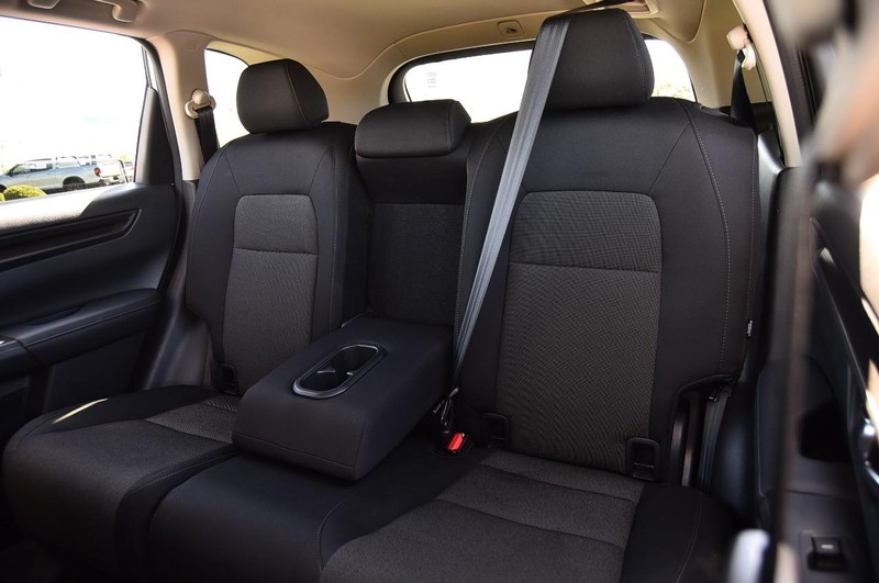 Honda CR-V Vehicle Image 24