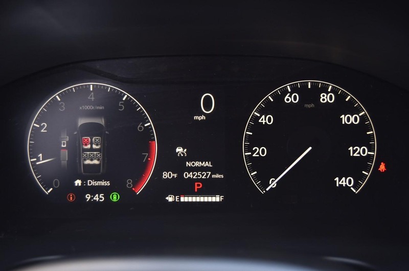 Honda CR-V Vehicle Full-screen Gallery Image 11