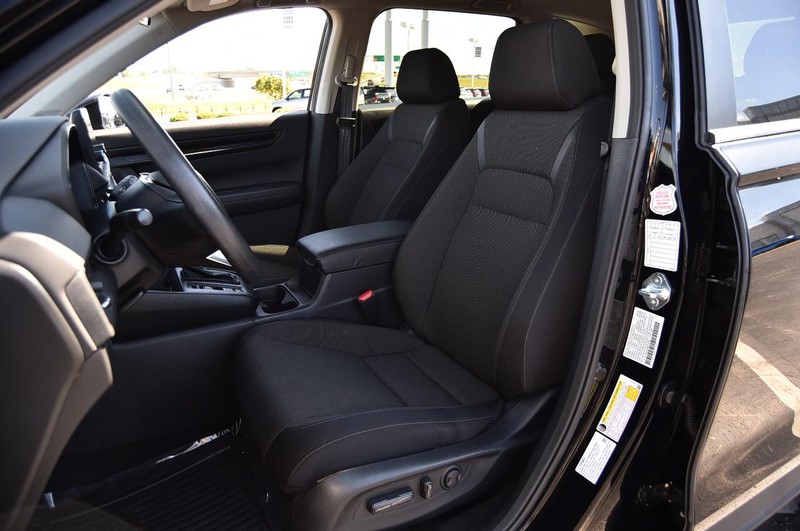 Honda CR-V Vehicle Full-screen Gallery Image 21