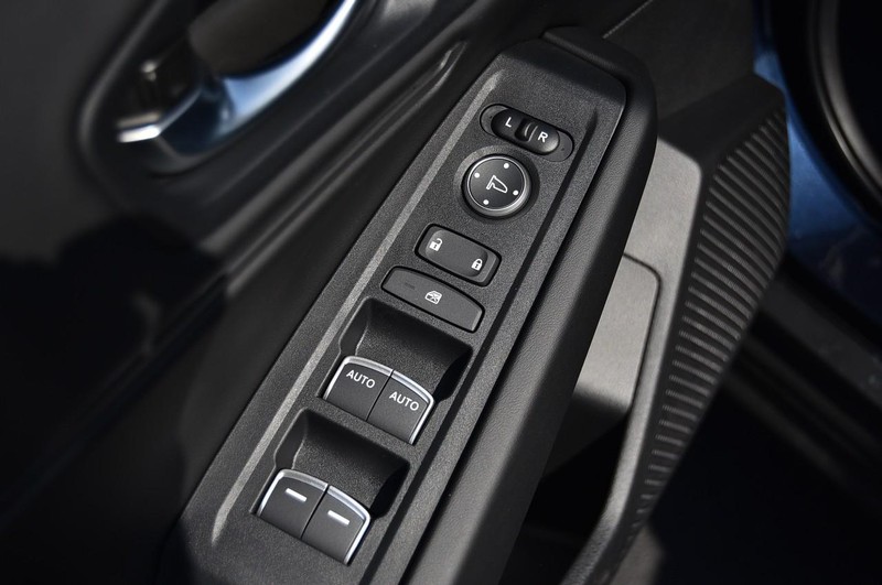 Honda Accord Sedan Vehicle Full-screen Gallery Image 8