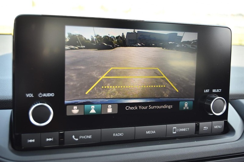 Honda Accord Sedan Vehicle Full-screen Gallery Image 12