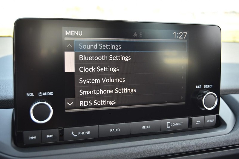 Honda Accord Sedan Vehicle Full-screen Gallery Image 14