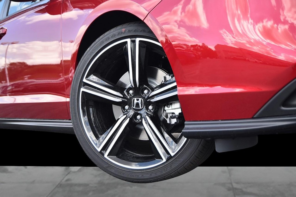 Honda Accord Hybrid Vehicle Image 03