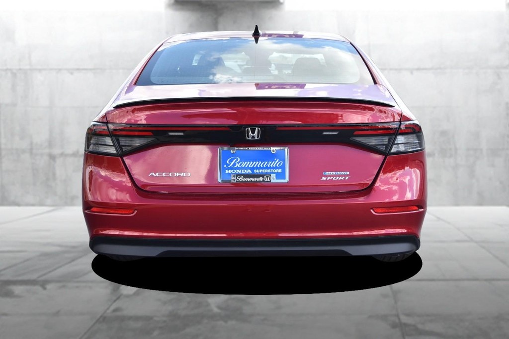 Honda Accord Hybrid Vehicle Image 06