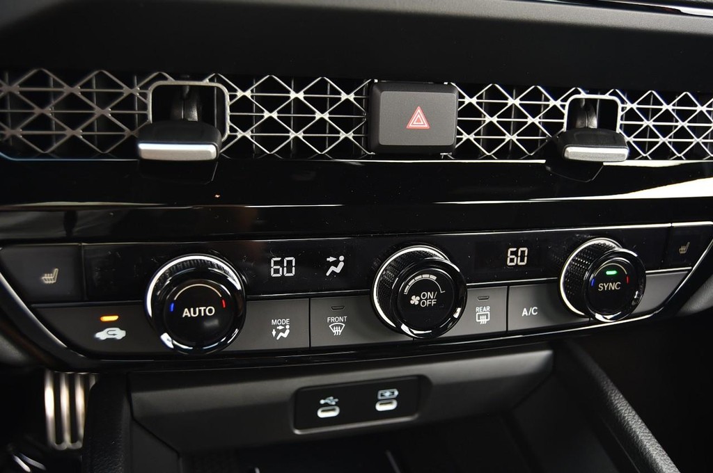 Honda Accord Hybrid Vehicle Image 15