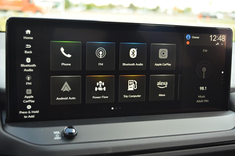 Honda Accord Hybrid Vehicle Full-screen Gallery Image 14