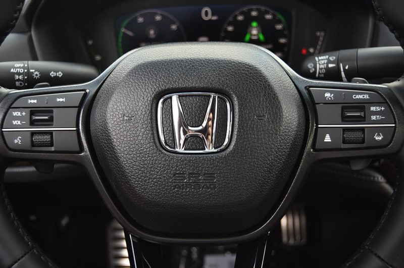 Honda Accord Hybrid Vehicle Full-screen Gallery Image 20