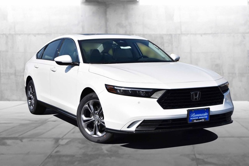 Honda Accord Hybrid Vehicle Full-screen Gallery Image 2