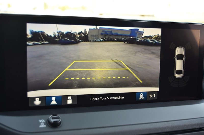 Honda Accord Hybrid Vehicle Full-screen Gallery Image 13