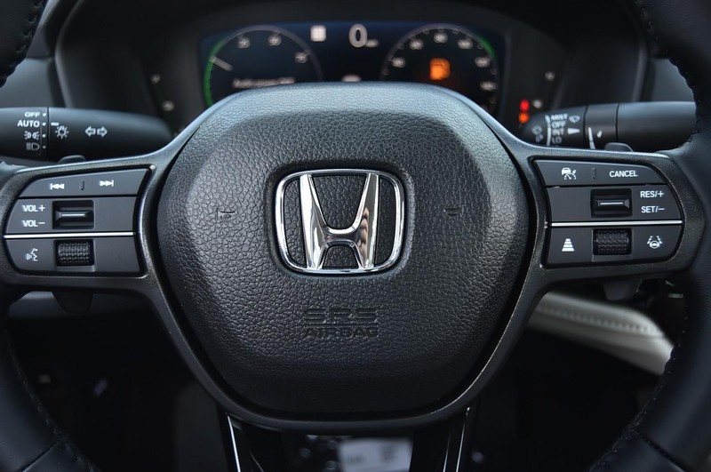 Honda Accord Hybrid Vehicle Full-screen Gallery Image 21