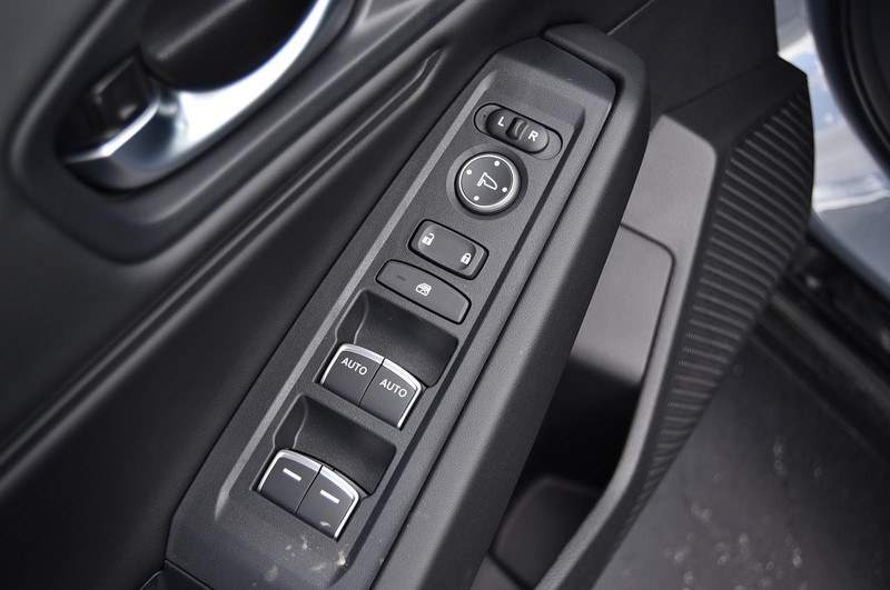 Honda Accord Hybrid Vehicle Full-screen Gallery Image 8