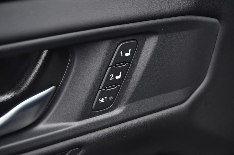 Honda Accord Hybrid Vehicle Full-screen Gallery Image 9