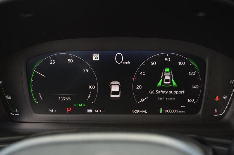 Honda Accord Hybrid Vehicle Full-screen Gallery Image 11